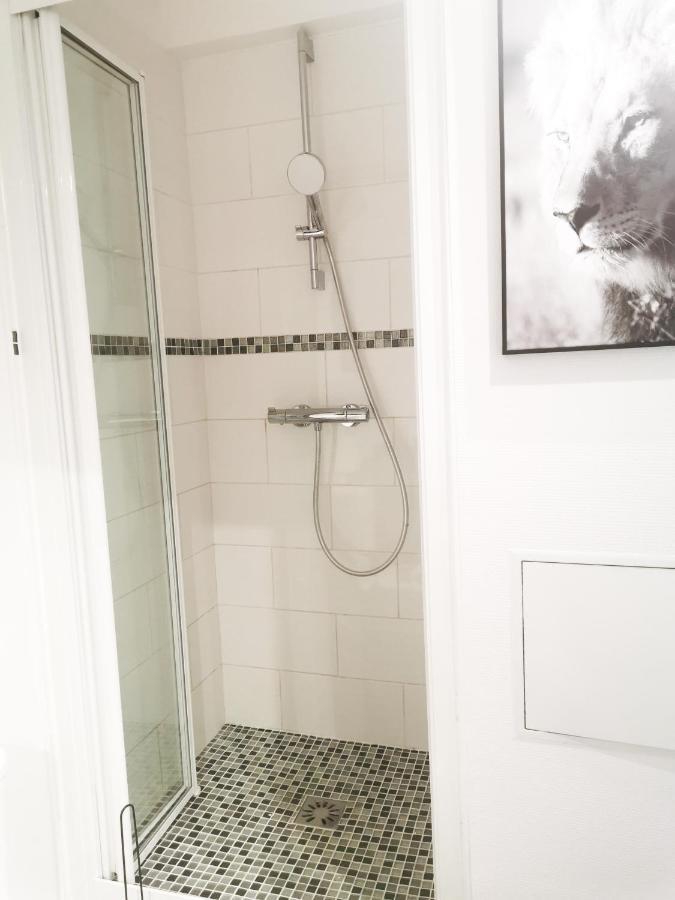 Studio Moderne, Lumineux Apartment Paris Luaran gambar