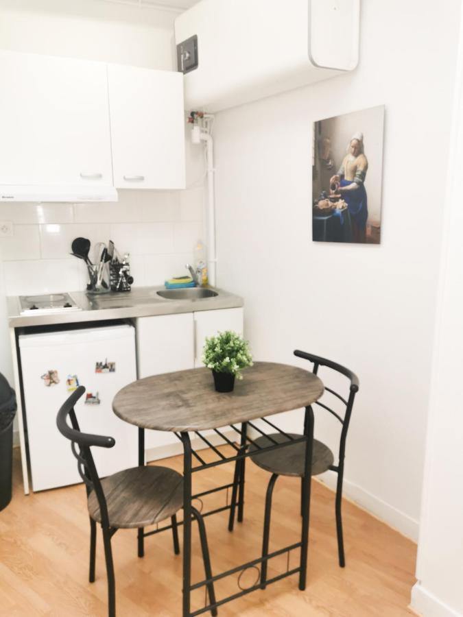 Studio Moderne, Lumineux Apartment Paris Luaran gambar